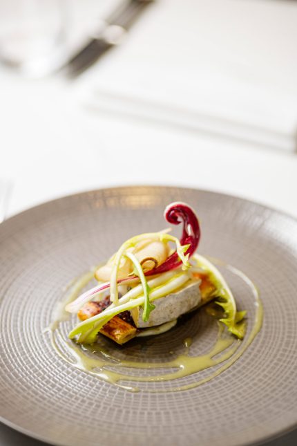 Spring table 3 course set lunch menu at restaurant South London Kent, we invite you to enjoy our seasonal midweek lunch offering.